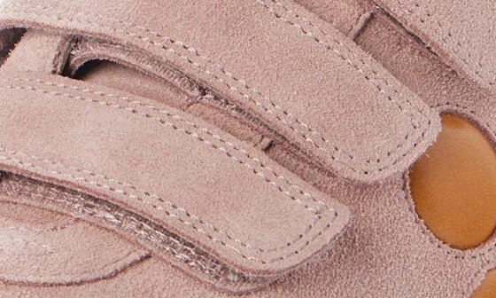 Beth Low Top Sneaker - Image 11