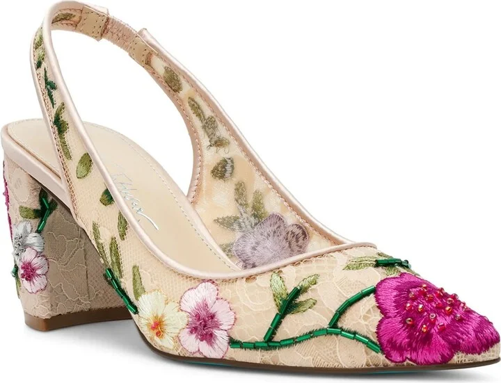 Betsey Johnson Lira Pump