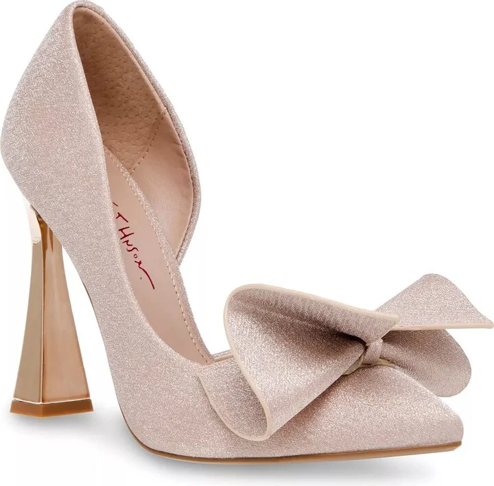 Betsey Johnson Nobble Pump