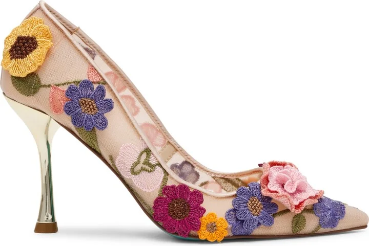 Betsey Johnson Women's Aimey Floral Applique Mesh Pumps - Image 6