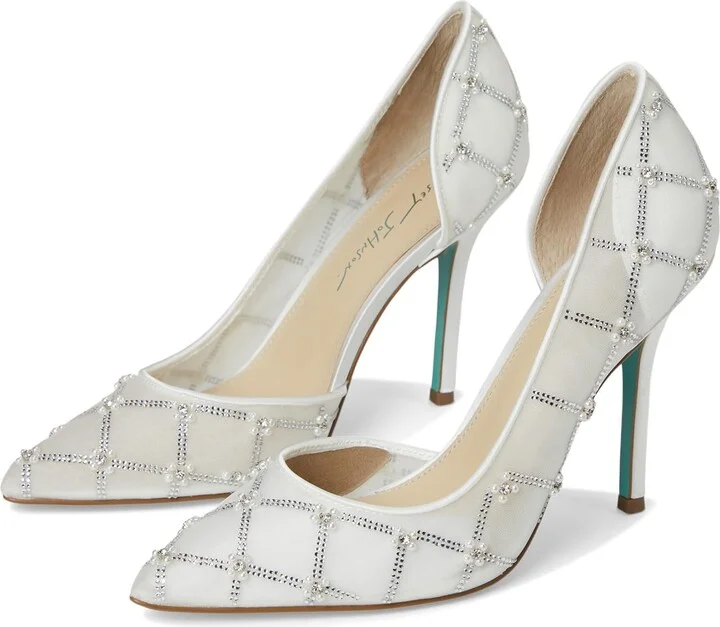 Betsey Johnson Women's Cruze Pump