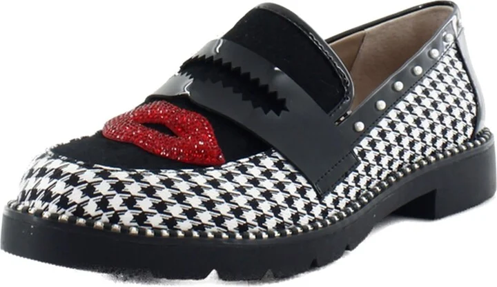 Betsey Johnson Women's Darian-L Loafer