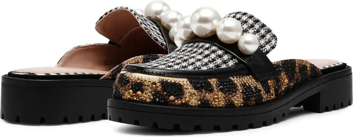 Betsey Women's Norah Loafer