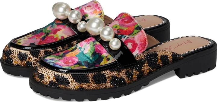 Betsey Women's Norah Loafer