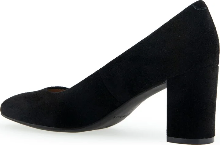 Betsy Pump - Image 2