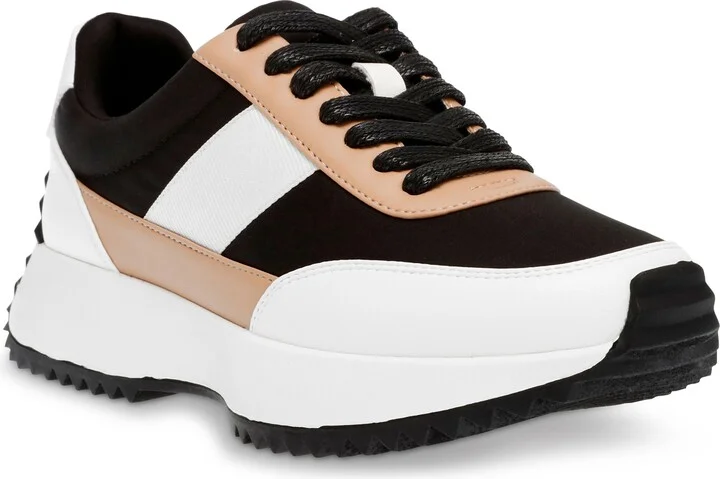 Bettie Sneaker