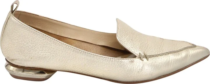 Beya Loafers in Gold Leather