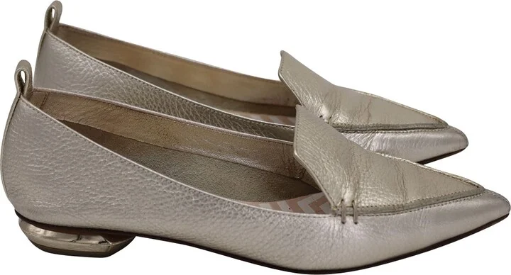 Beya Metallic Loafers in Gold Leather
