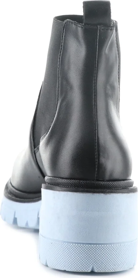Bianc Lug Sole Chelsea Boot - Image 4