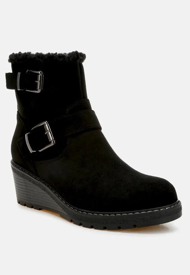 Big horn Faux Fur Harness Boots - Image 2