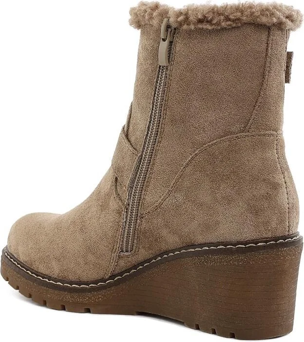 Big horn Faux Fur Harness Boots - Image 5