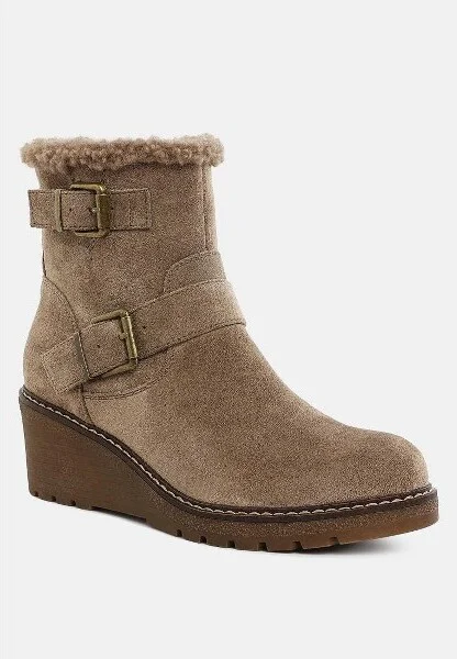Big horn Faux Fur Harness Boots Women - Image 2