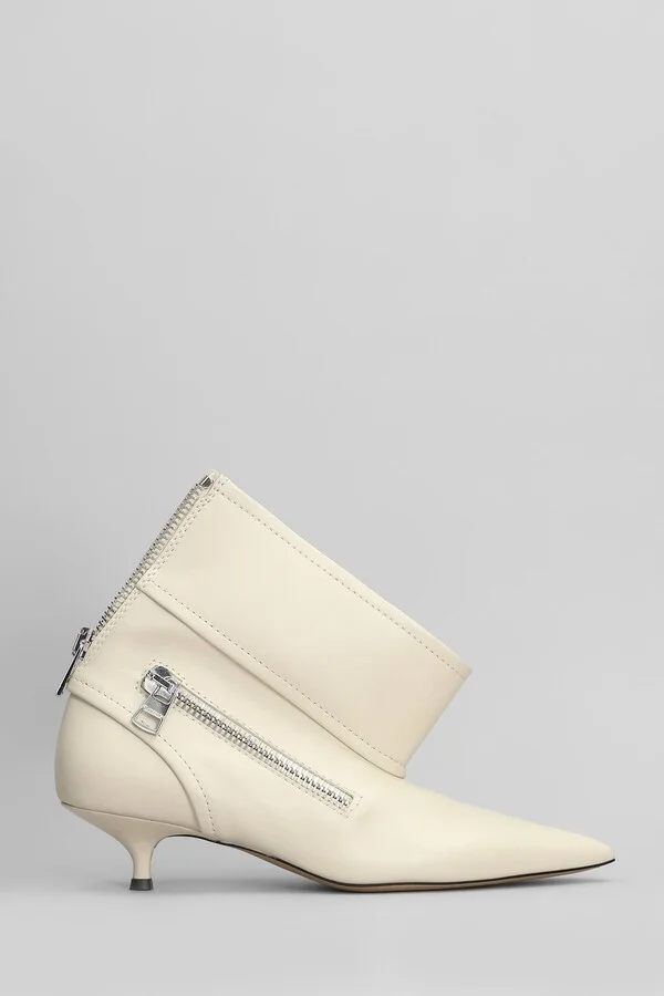 Biker Kitten Heel Low Heels Ankle Boots In Beige Leather