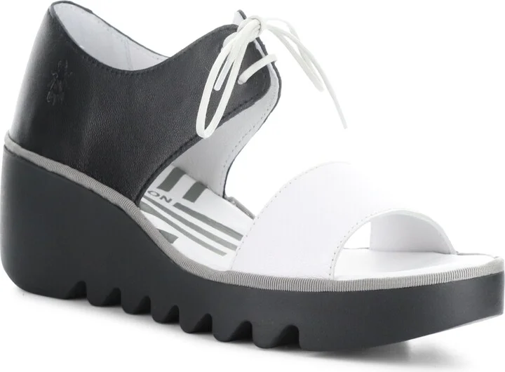 White/ Black Mous