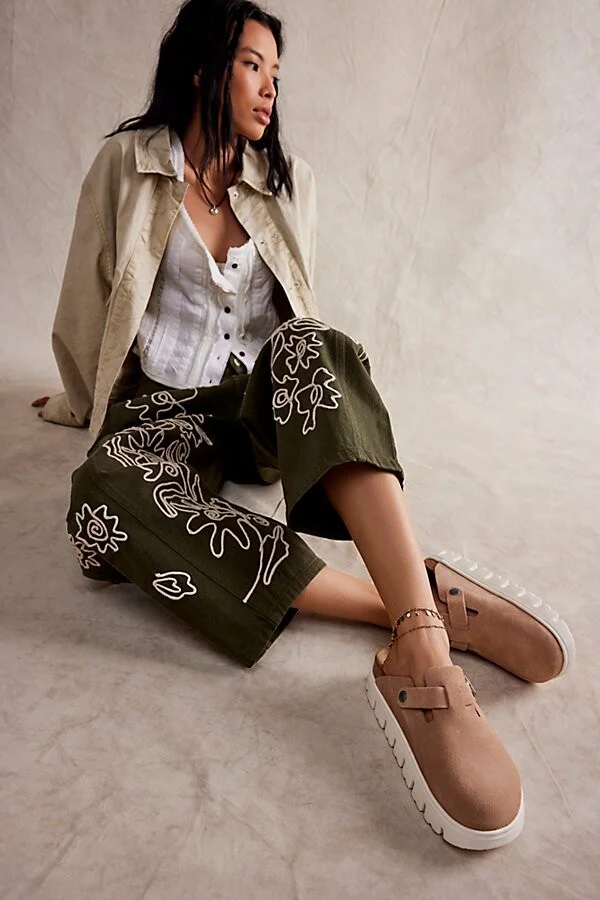 Birkenstock Boston Chunky Clogs - Image 4