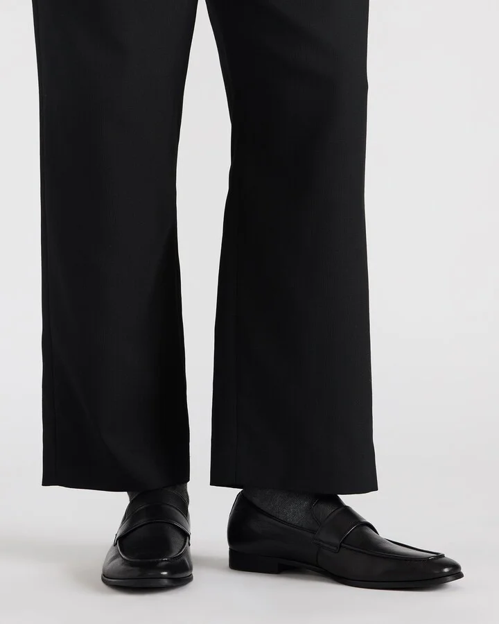 Biscuit Black Leather - Image 6