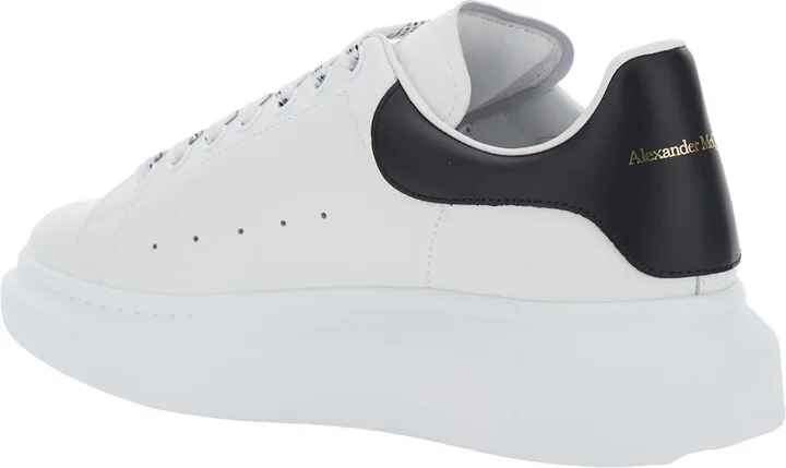 Black And White Low Top Sneakers With Logo Lettering On Tongue And Contrasting Heel In Leather Man - Image 3