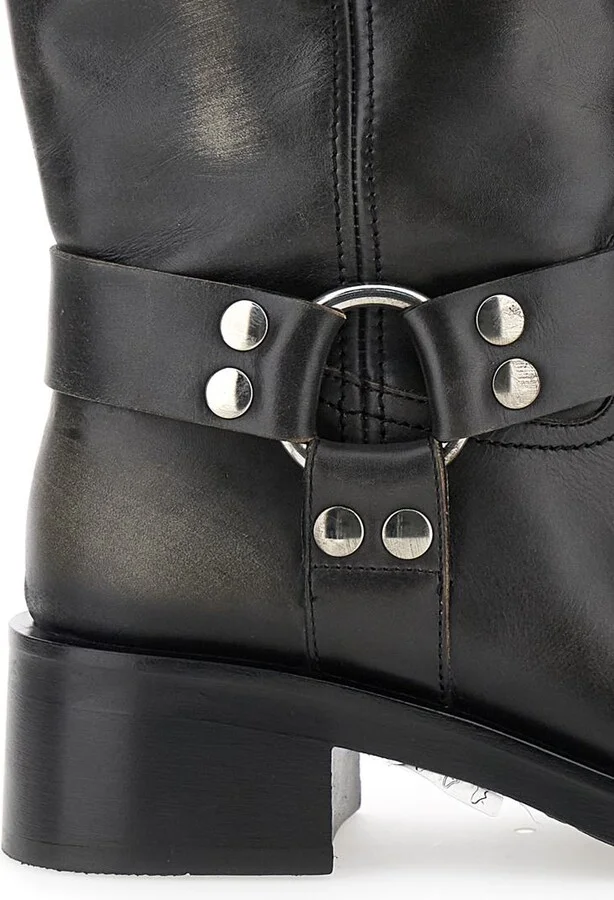 Black Ankle Boots With Studs And Ring In Leather Woman - Image 4