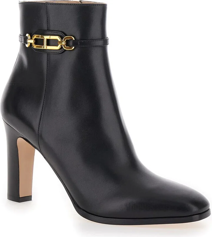 Black Ankle Boots With T Chain Detail In Leather Woman - Image 2