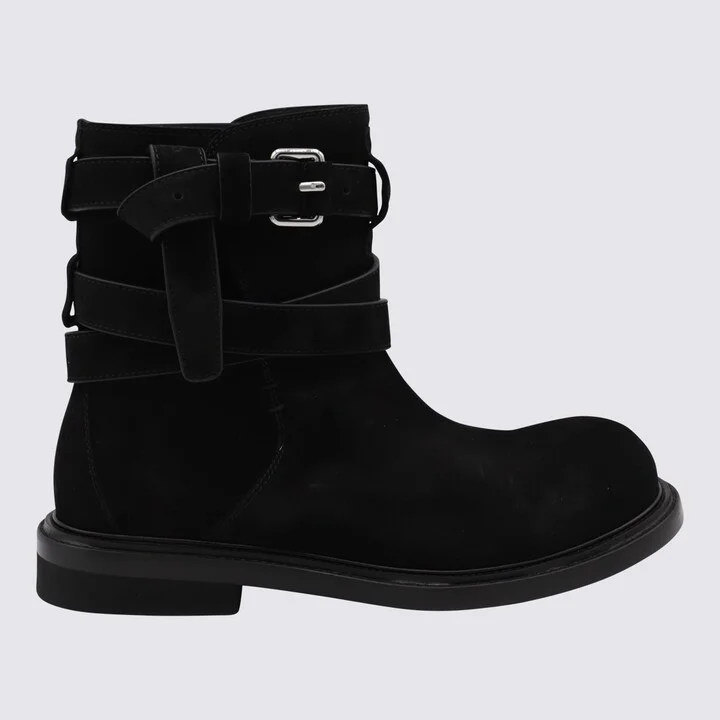 Black Boots