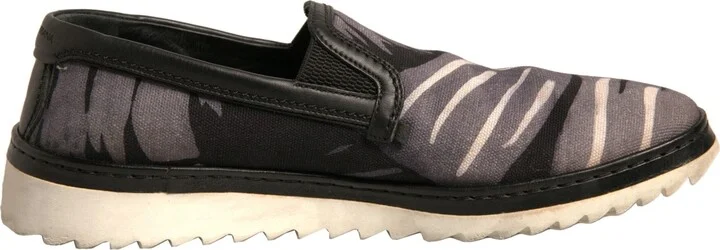 Black Canvas Tropical Print Slip On Men's Shoes (Pre-Owned)