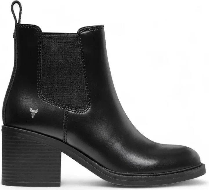 Black Classic Leather Chelsea Ankle Boots - Varsity