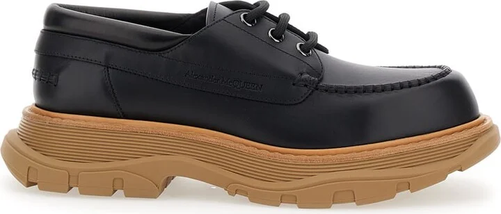 Black Derby Shoes With Engraved Logo And Platform In Leather Man
