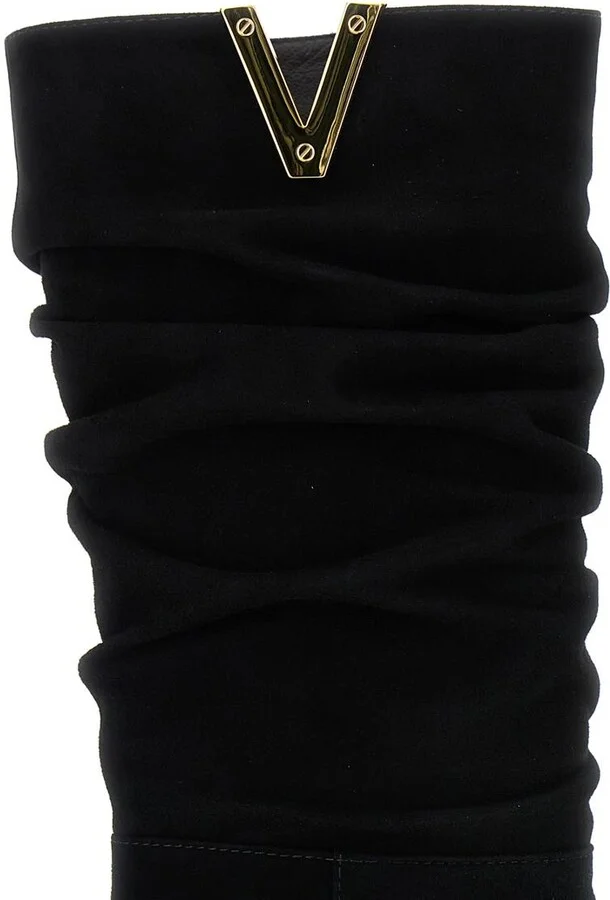 Black Heeled And V-Detail Boots In Suede Woman - Image 4
