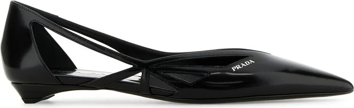Black leather ballerinas