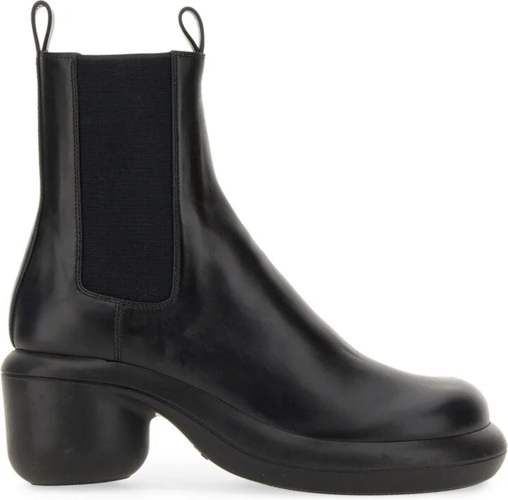 Black Leather Boots With Round Toe