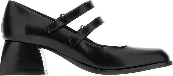 Black Leather Bulla Bacara Pumps