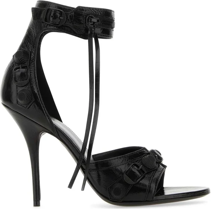 Black Leather Cagole Sandals