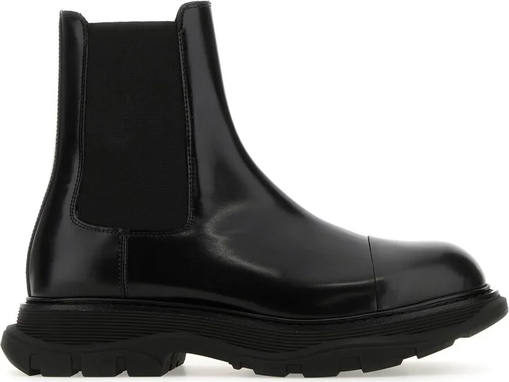 Black leather Chelsea Tread ankle boots