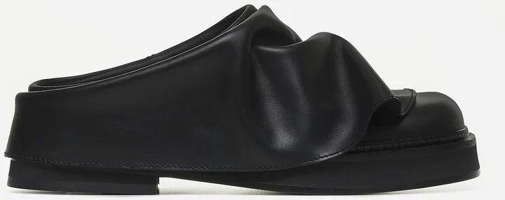 Black Leather Mini Robin Sabot