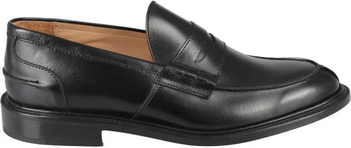 Black Leather Moccasin With Pointed Toe Design