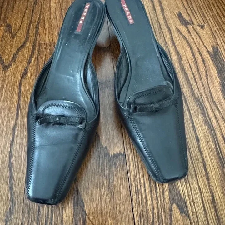 Black leather Mules Size 40 (US 8.5)