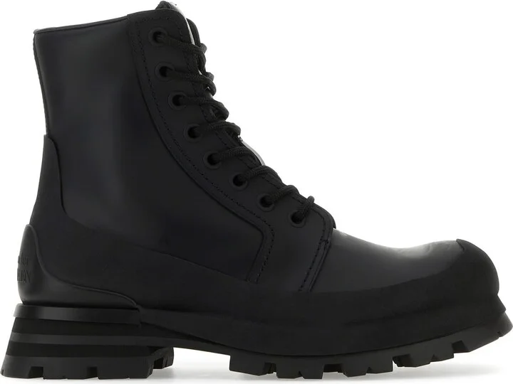 Black leather Wander ankle boots