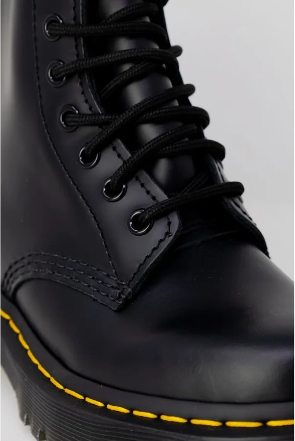 Black Leather Women's Boot - Image 4