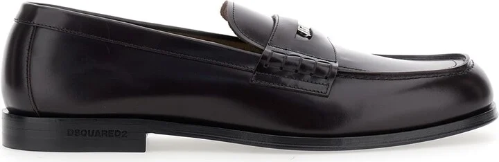 Black Loafers With Logo Plaque On The Front In Leather Man