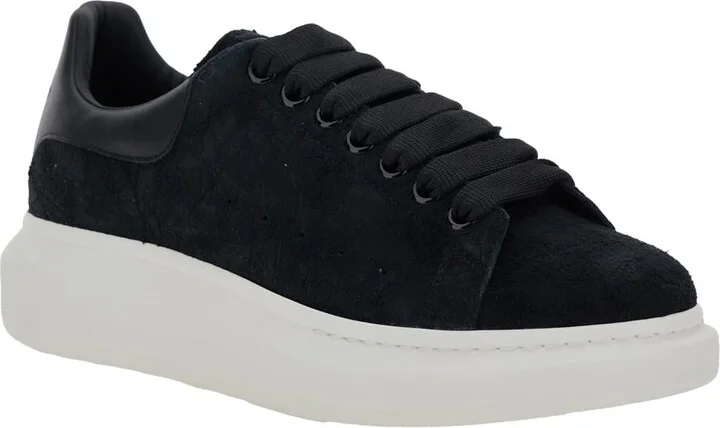 Black Low-top Sneakers With Chunky Sole In Suede Man - Image 2