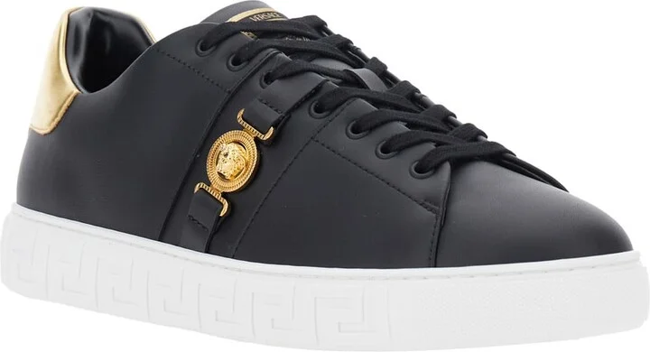Black Low Top Sneakers With Contrasting Heel With Logo Lettering And Medusa Plaque In Tech Fabric Man