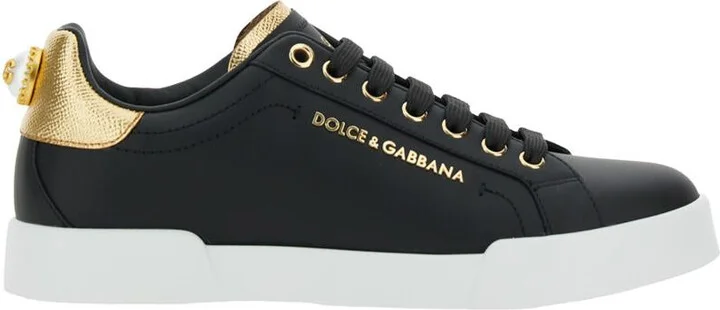 Black Low Top Sneakers With Logo Lettering On The Tongue And Logo Detail On The Heel In Leather Woman