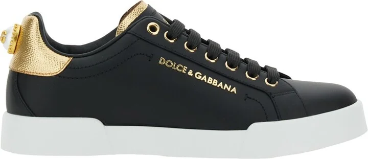 Black Low Top Sneakers With Logo Lettering On The Tongue And Logo Detail On The Heel In Leather Woman