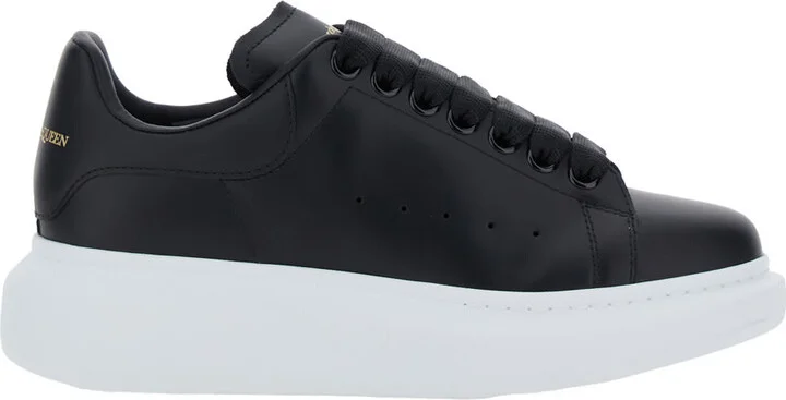 Black Low Top Sneakers With Logo Lettering On Tongue And Heel In Leather Woman