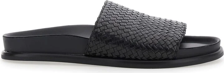 Black Sandals With Braided Design In Leather Woman