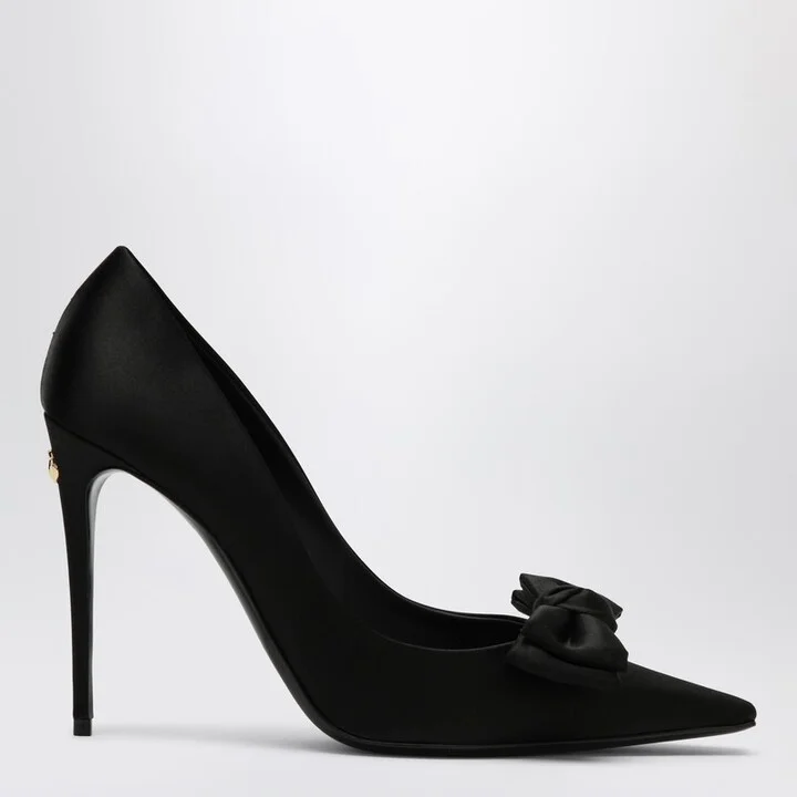 Black satin pumps with bow