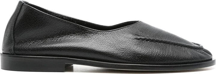Black Shoes