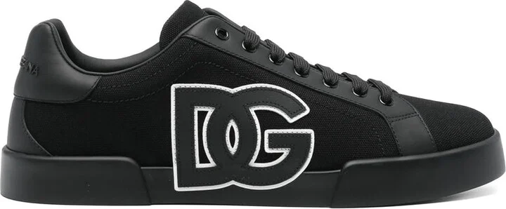 Black Sneakers