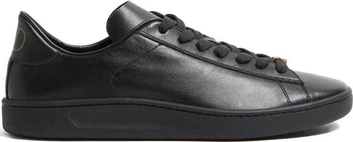 Black Sneakers