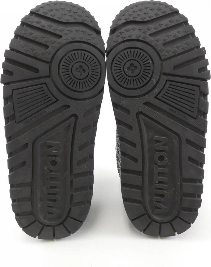 Black Sneakers (Pre-Owned) - Image 4